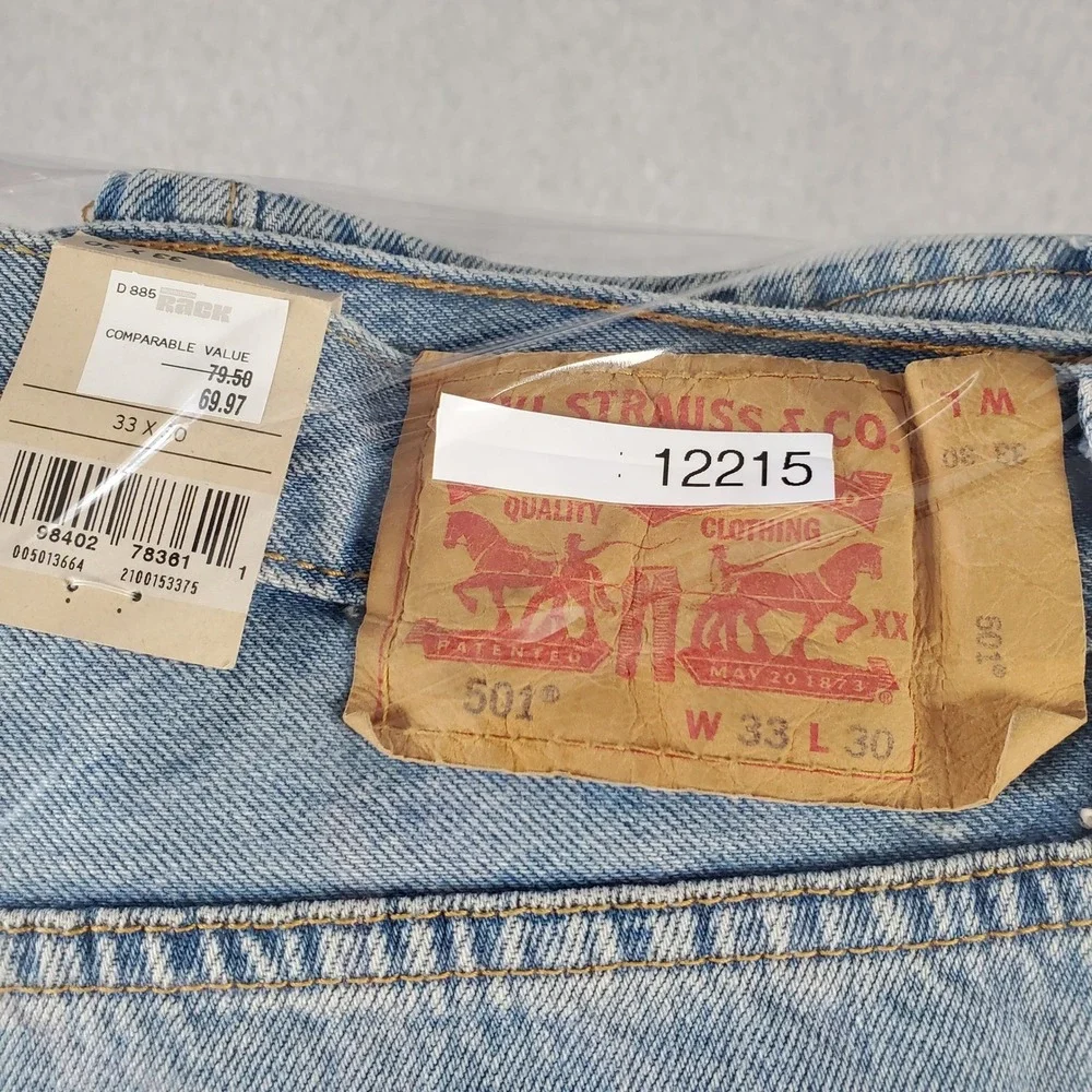 Levis 501 Original Fit Mens Jeans Light Wash Straight Leg Denim 33x30 NEW